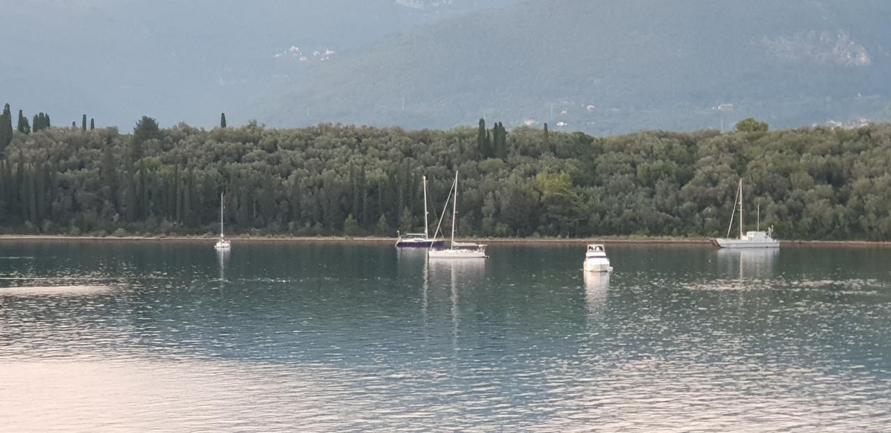 Riverside Villa Tivat Eksteriør bilde