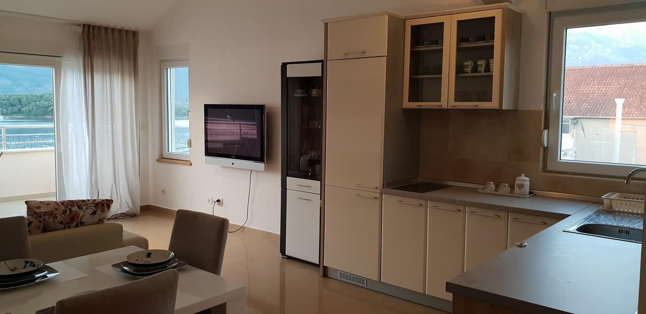 Riverside Villa Tivat Eksteriør bilde